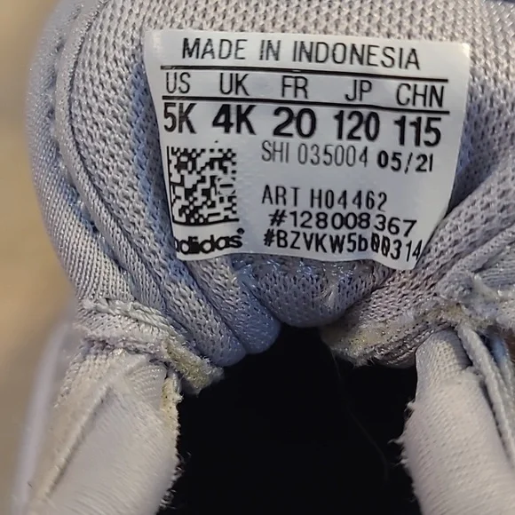 Adidas Racer 2.0 Gray Black Kids Athletic Shoes Art H04462 - Picture 10 of 10